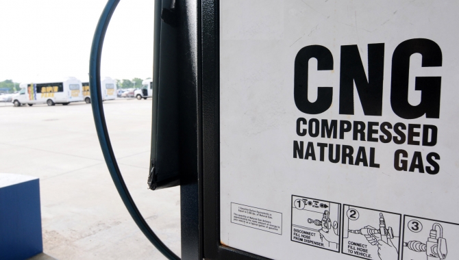 سياست ايران براي استفاده بيشتر از CNG در خودروها راهكار درستي است